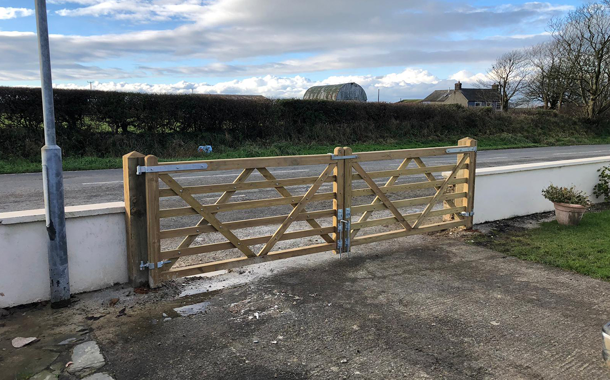 agricultural and domestic fencing specialists in Pembrokeshire